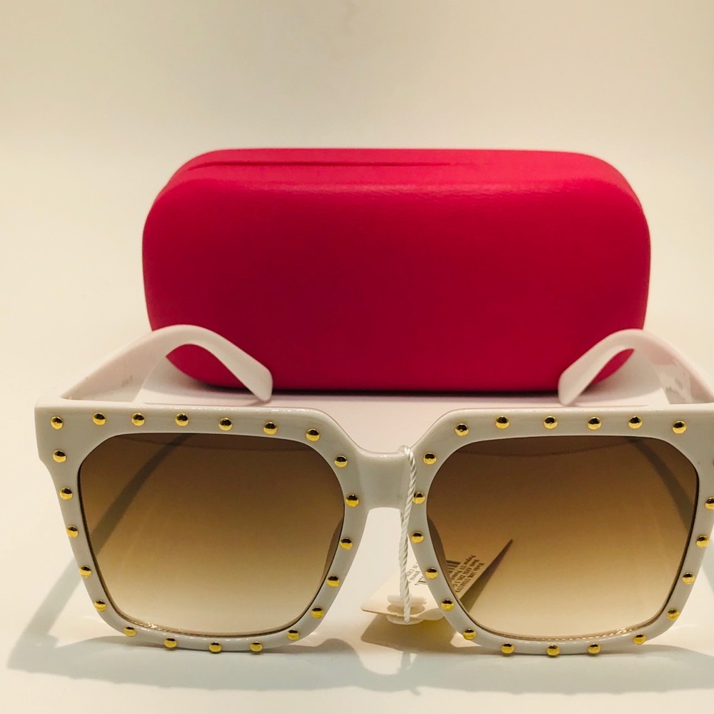 🛒Bundle any 2 Sunglasses for $30😍 - Picture 3 of 3